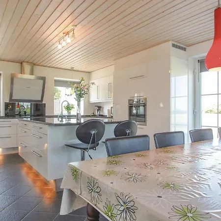 Five-bedroom Holiday In Haderslev Feriehus *