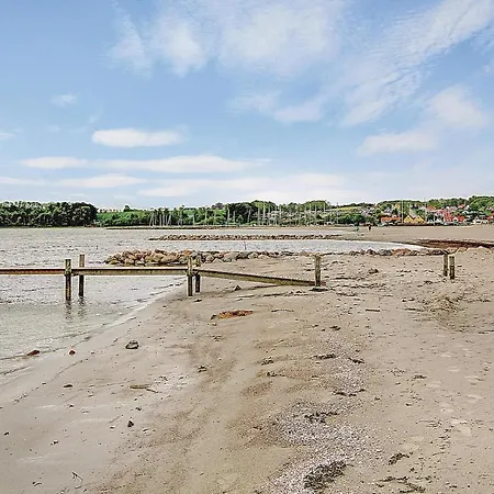 Five-bedroom Holiday In Haderslev *